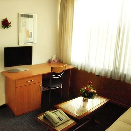 Hotel Burgerhaus Steinbach im Taunus