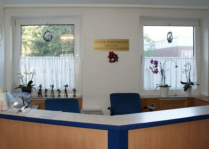 فندق Buergerhaus 3*