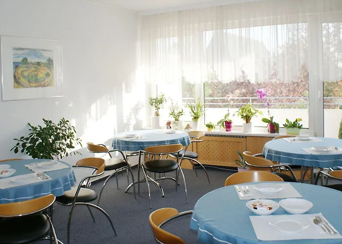 Buergerhaus فندق شتاينباخ أم تاونوس