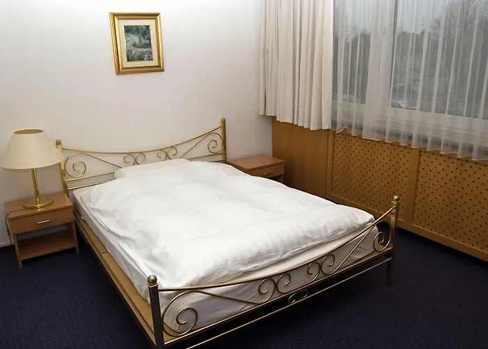 Buergerhaus شتاينباخ أم تاونوس