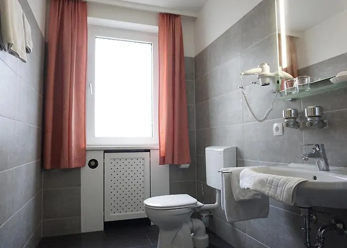 فندق Buergerhaus