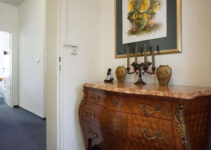 فندق Buergerhaus